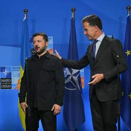 Live NAVO-top | Zelensky spreekt Kamer toe, Trump toont appje van jubelende Rutte