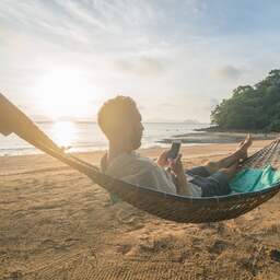 NU+ | Roamen op vakantie nog steeds 'eng', en dat is soms terecht