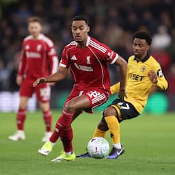 Live voetbal | Liverpool met vier Nederlanders tegen Wolves, bekijk tussenstand