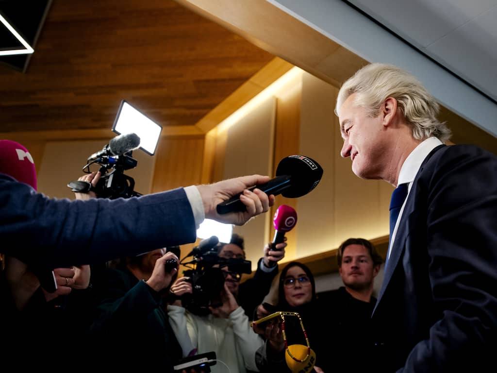 teruglezen Uitleg over teruglezen Woordenboek Standaard Nederlands