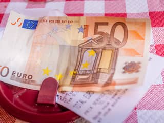 Vijf geldslurpers waar je salaris onbewust aan opgaat