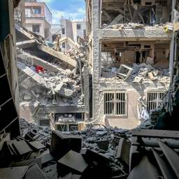 Live | Iran zegt straaljagers te hebben neergehaald en waarschuwt het Westen