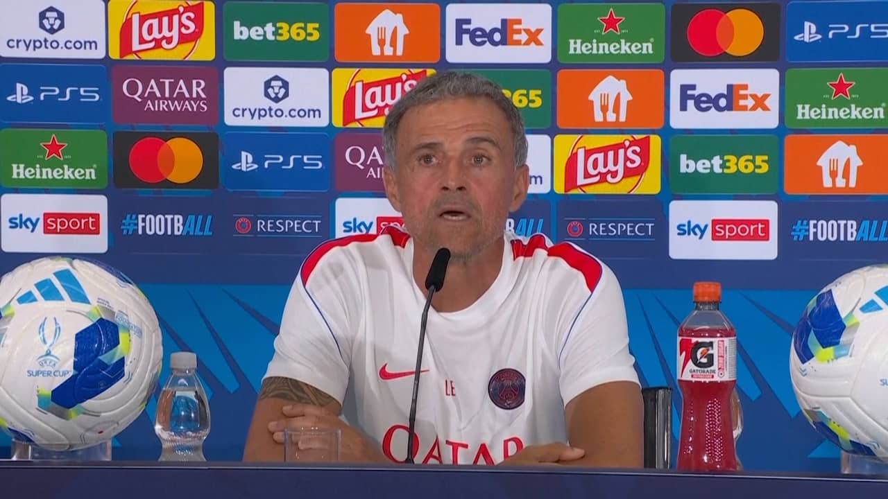 Luis Enrique uit zorgen over fitheid PSG: ‘Ik heb geen spelers'