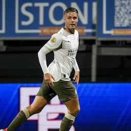 Live Eredivisie | PSV komt snel langszij met Excelsior dankzij fraaie vrije trap