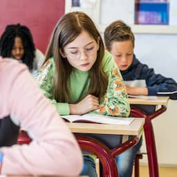 Ook op basisscholen verbod op telefoon in klas: 'Bleek toch behoefte aan'