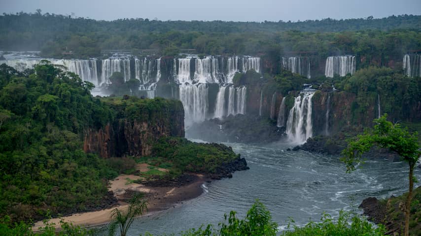 Nederlander omgekomen bij kapseizen boot bij Iguaçu-watervallen in Brazilië