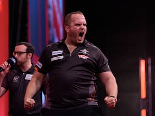 Van Duijvenbode verrast Humphries in thriller en treft Van Veen in Amsterdam