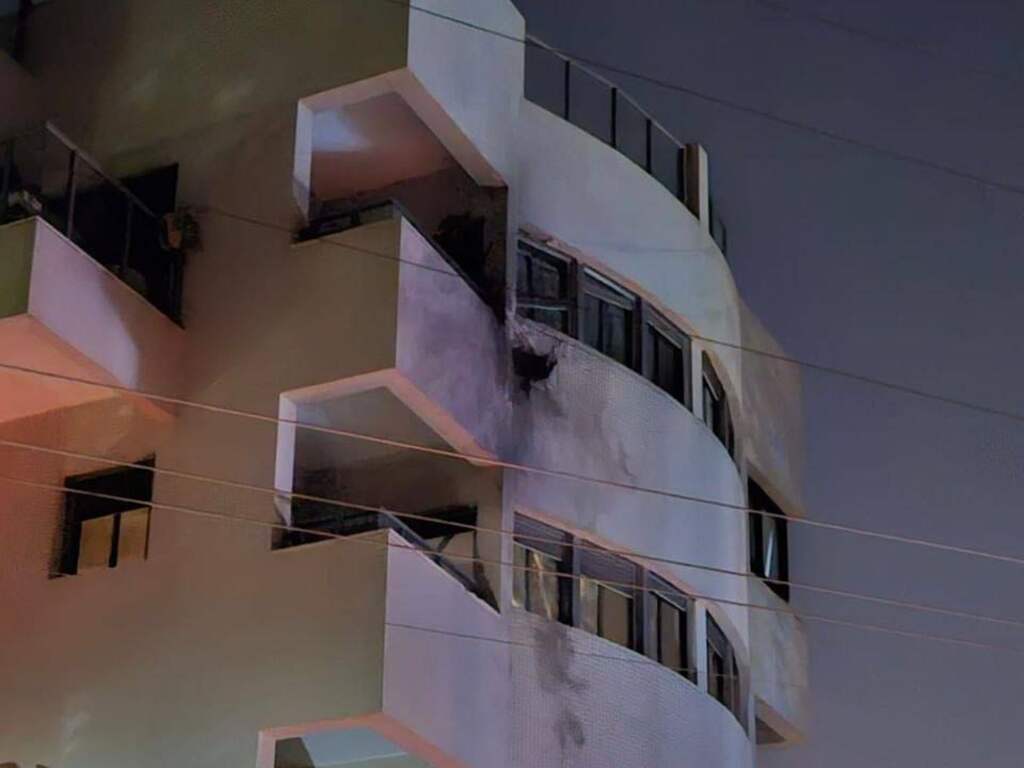 Verzorgingshuis voor Nederlanders bij Tel Aviv beschadigd na droneaanval