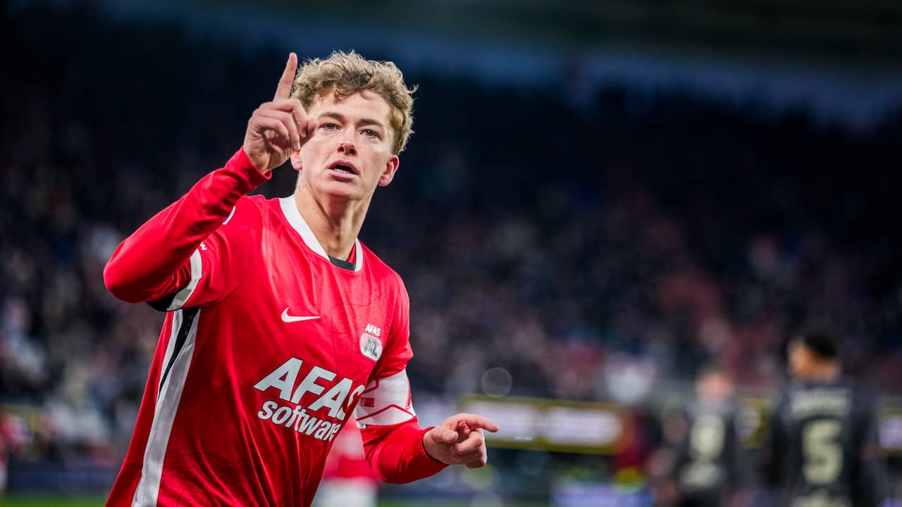 Live Eredivisie | Mijnans maakt voor AZ tegen Volendam eerste goal van 2026