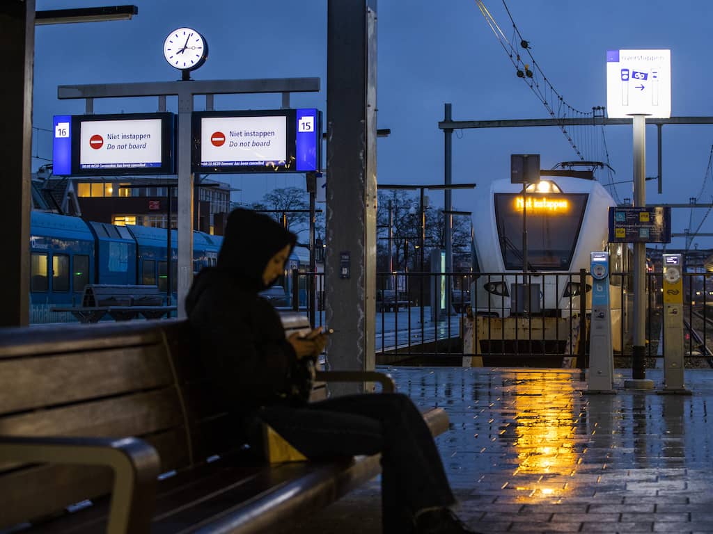 Ook Arriva zet treinen zaterdag drie minuten stil uit protest tegen geweld