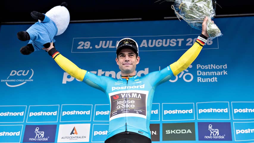 Grote valpartij ontsiert sprint in slotrit Denemarken, Van Aert pakt eindzege