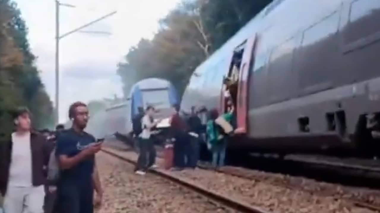 Treinpassagier filmt ravage vlak na ontsporing in Frankrijk