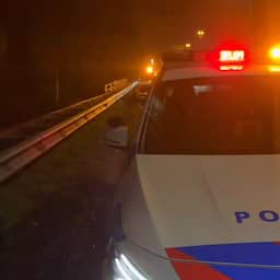 Man krijgt boetes omdat hij spookreed op fatbike op vluchtstrook in Brabant