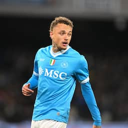 Napoli laat ondanks assist Lang verrassend punten liggen tegen laagvlieger