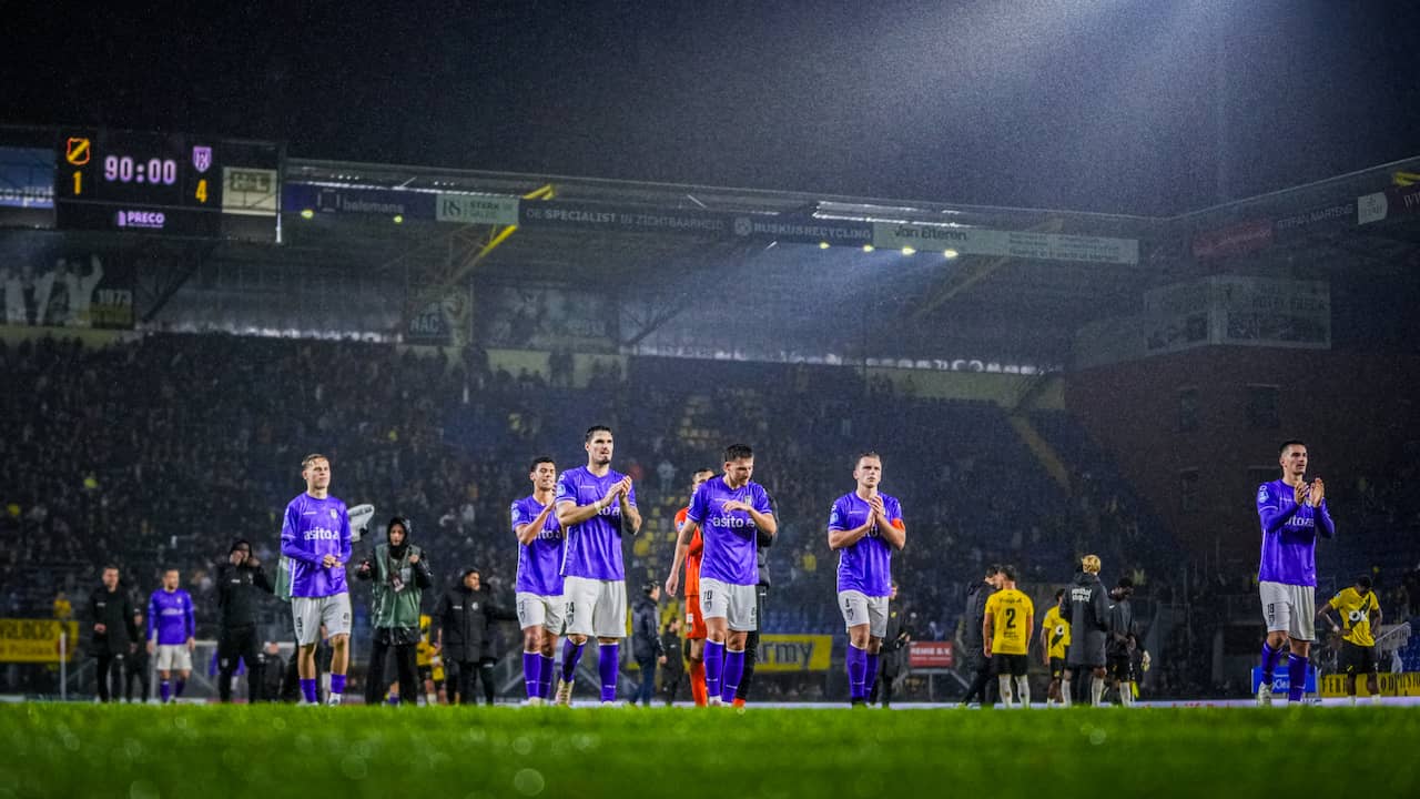 Heracles wint verrassend in bekertoernooi: 'Dit is heel rot voor Bas Sibum'