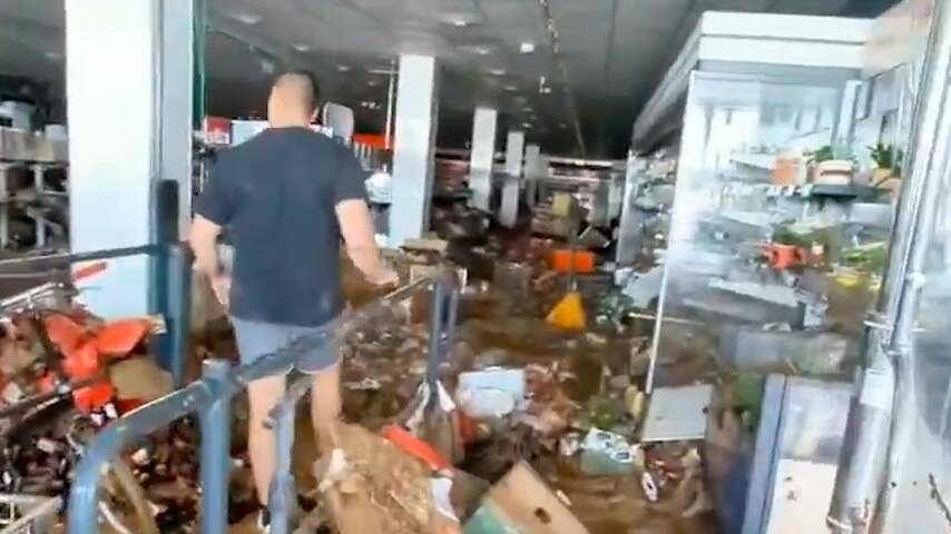 Plunderaars slaan hun slag na overstromingen in Spanje