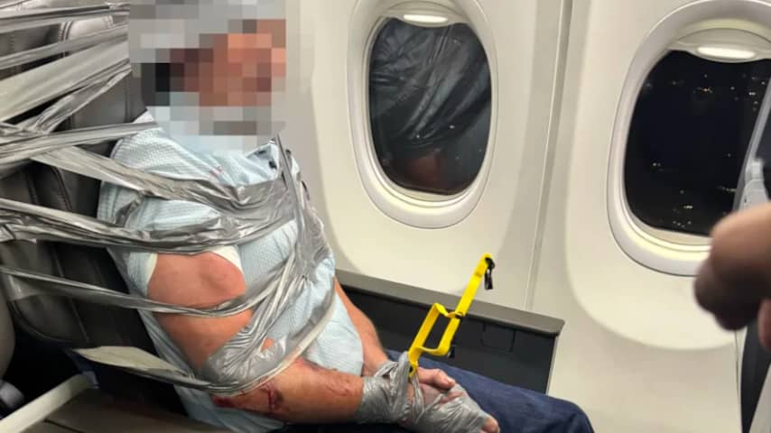 Passagiers op Amerikaanse vlucht tapen agressieve passagier vast aan stoel