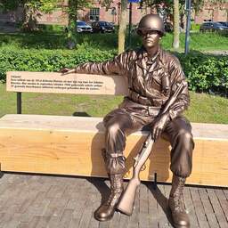Opnieuw WOII-monument verdwenen, dit keer beeld van soldaat in Schijndel
