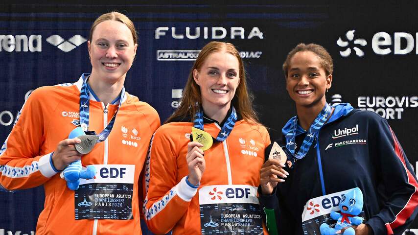 Steenbergen zwemt naar EK-goud op 100 vrij en leidt estafetteploeg naar zilver