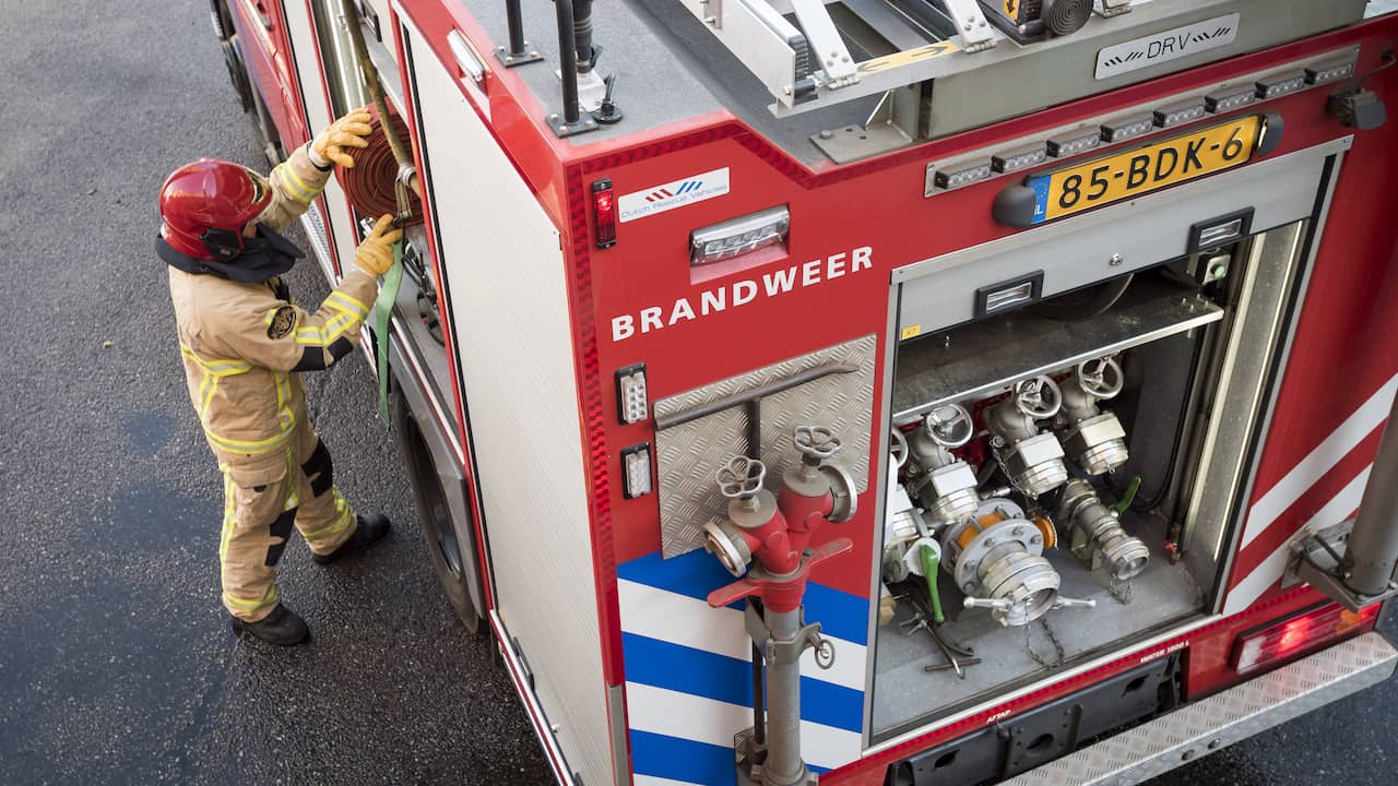 Omstanders redden leven bestuurder na crash in Etten-Leur: 'Maakte het verschil'