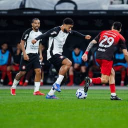 Memphis valt vier dagen na recordgoal voor Oranje geblesseerd uit bij Corinthians