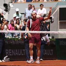 Live Roland Garros | Griekspoor bevestigt dat hij opgaf met buikspierblessure