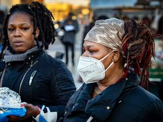 Deze mondkapjes raadt het kabinet vanaf nu aan (en hier moet je ze dragen)