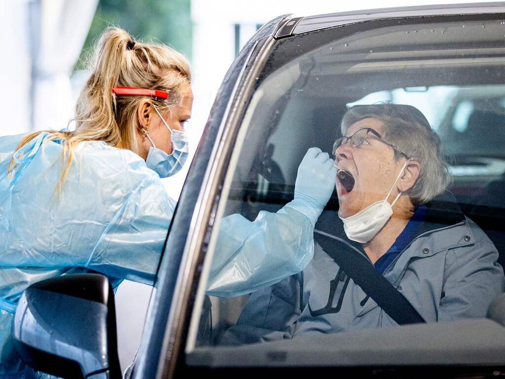 Iedereen die nauw contact had met besmette persoon moet nu in quarantaine