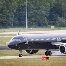 Eerste repatriëringsvlucht met opvarenden Hondius geland in Eindhoven
