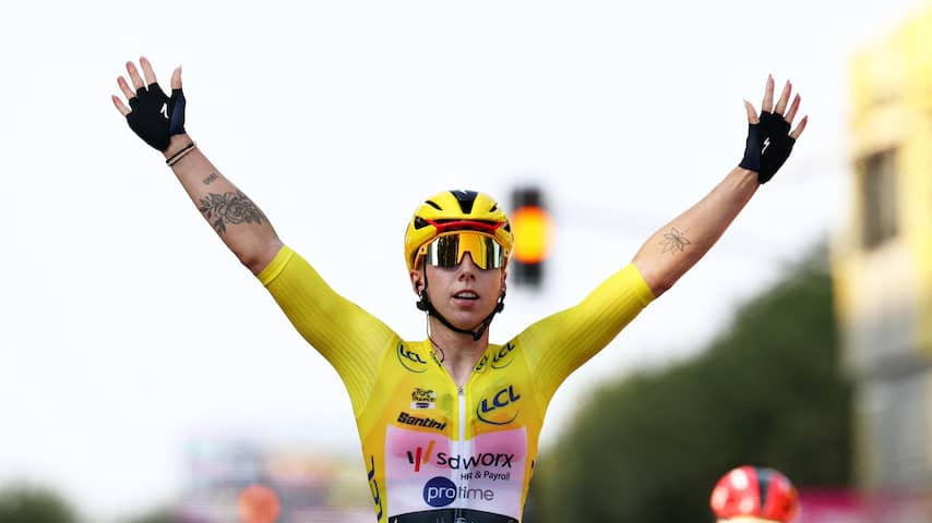 Lorena Wiebes maakt favorietenrol waar en wint ook tweede rit in Tour