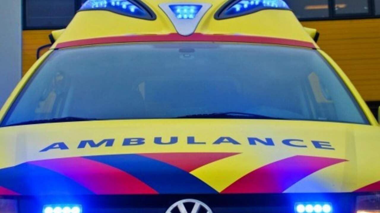 Auto raakt te water bij eenzijdig ongeval in Scherpenisse