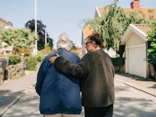 Adviesorgaan SER wil acht weken betaald verlof voor mantelzorgers