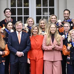 In beeld | Medaillewinnaars in zonnetje gezet door koning en premier Jetten