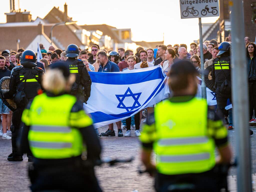 Katwijk zag massaal protest tegen pro-Palestijnse demonstratie niet aankomen