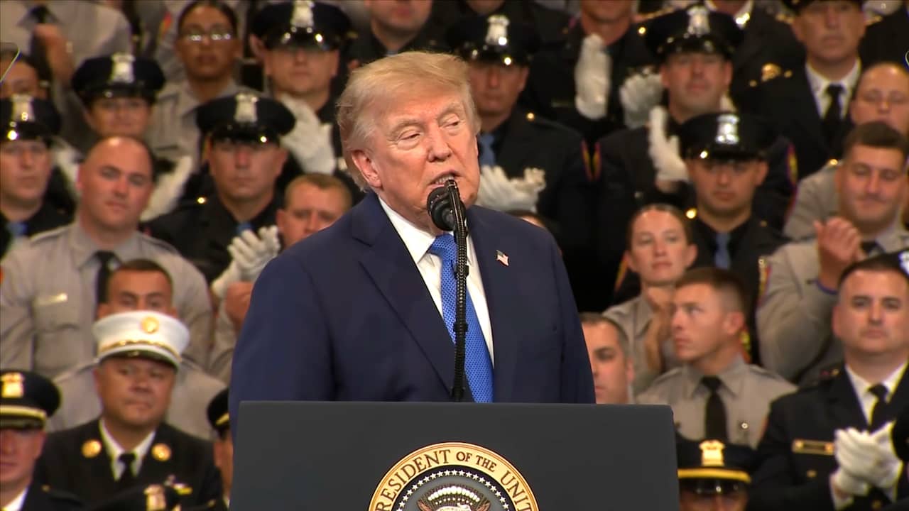 Trump over stijgende benzineprijzen: 'Ik ga me nooit verontschuldigen'