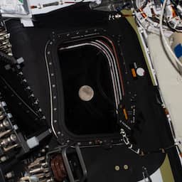 Astronauten van Artemis II verbreken record en zijn verder in de ruimte dan ooit