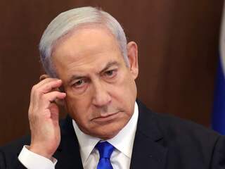 Israëlische premier Netanyahu gaat onder narcose voor hernia-operatie