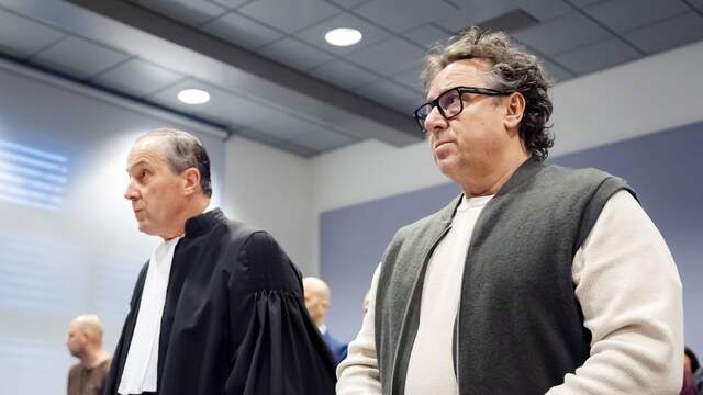 Knoops leest voor uit tapgesprek: 'Wilde Marco niet verder naaien'