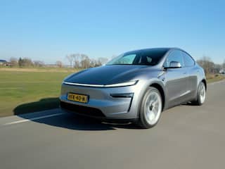 Nederlandse Tesla's krijgen AI-assistent Grok