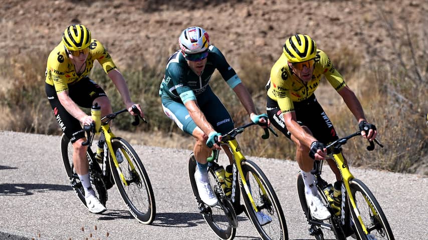 Live Vuelta | Kansen voor Visma met Van Aert en Brennan, bekijk de koerssituatie