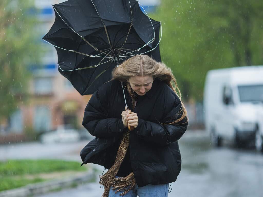 Code geel in noordoosten en IJsselmeer vanwege zware windstoten