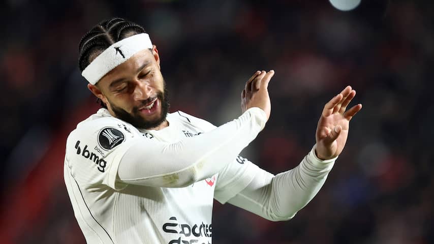 Memphis onder vuur in Zuid-Amerika na middelvinger richting fans tegenstander