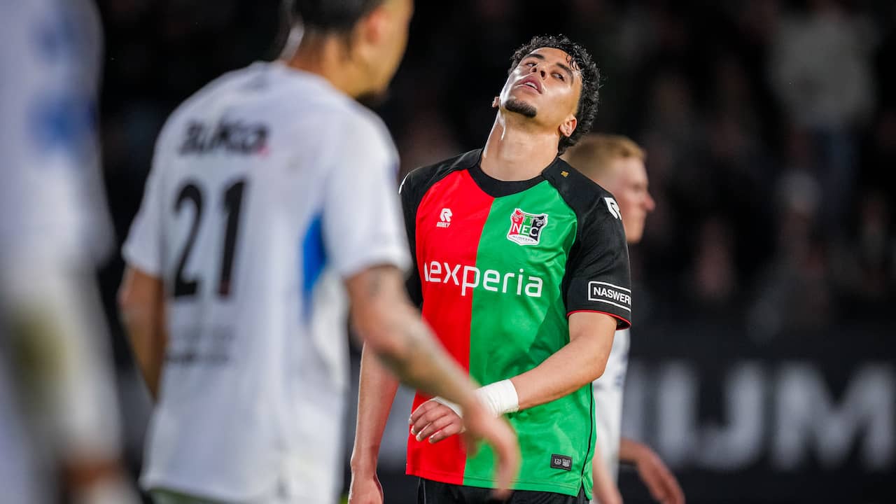 Live Eredivisie | Ajax en PSV met gelijke stand begonnen aan tweede helft