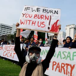 Indonesiërs demonstreren tegen bosbranden en slechte luchtkwaliteit
