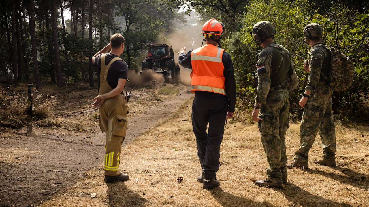 Opruimingsdienst ingezet bij natuurbrand Venray uit vrees voor WO II-munitie