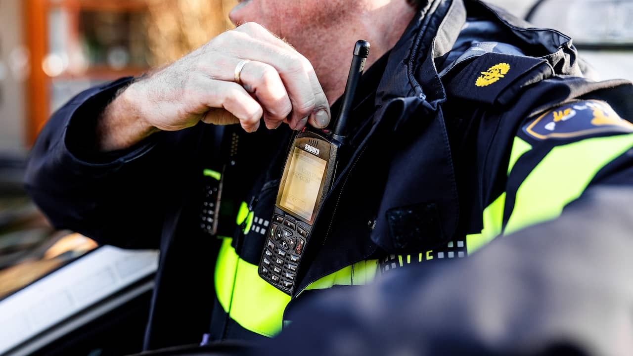 Agent die op onschuldige automobilist schoot en ongeval creëerde wordt vervolgd