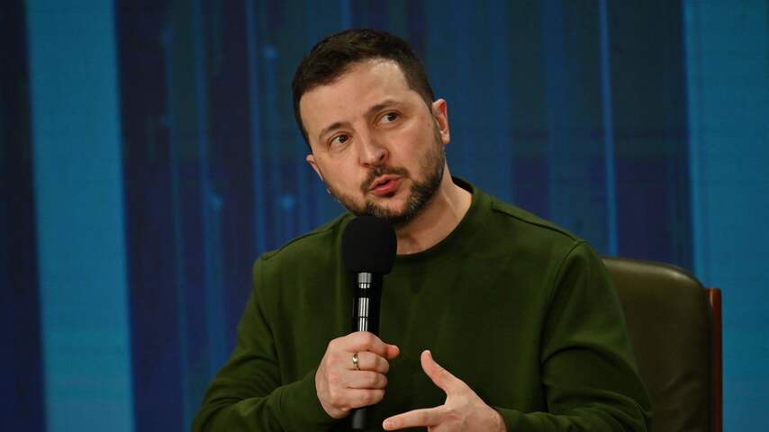President Zelensky: 'Er zijn 31.000 Oekraïense militairen omgekomen'