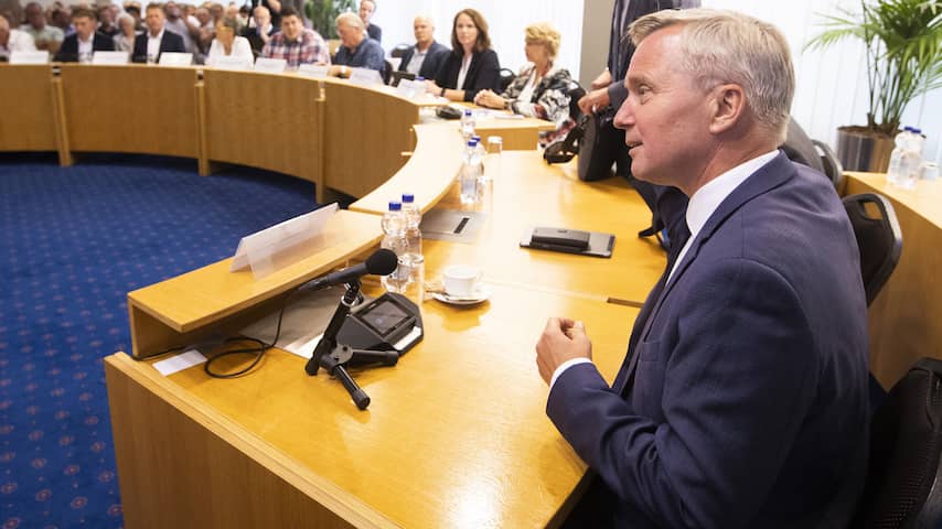 Van der Burg over onveilig gevoel bij azc: 'Zwaar klote, maar onnodig'