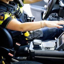 Wegpiraat gaat bij vrijlating opnieuw de fout in en rijdt twee personen aan