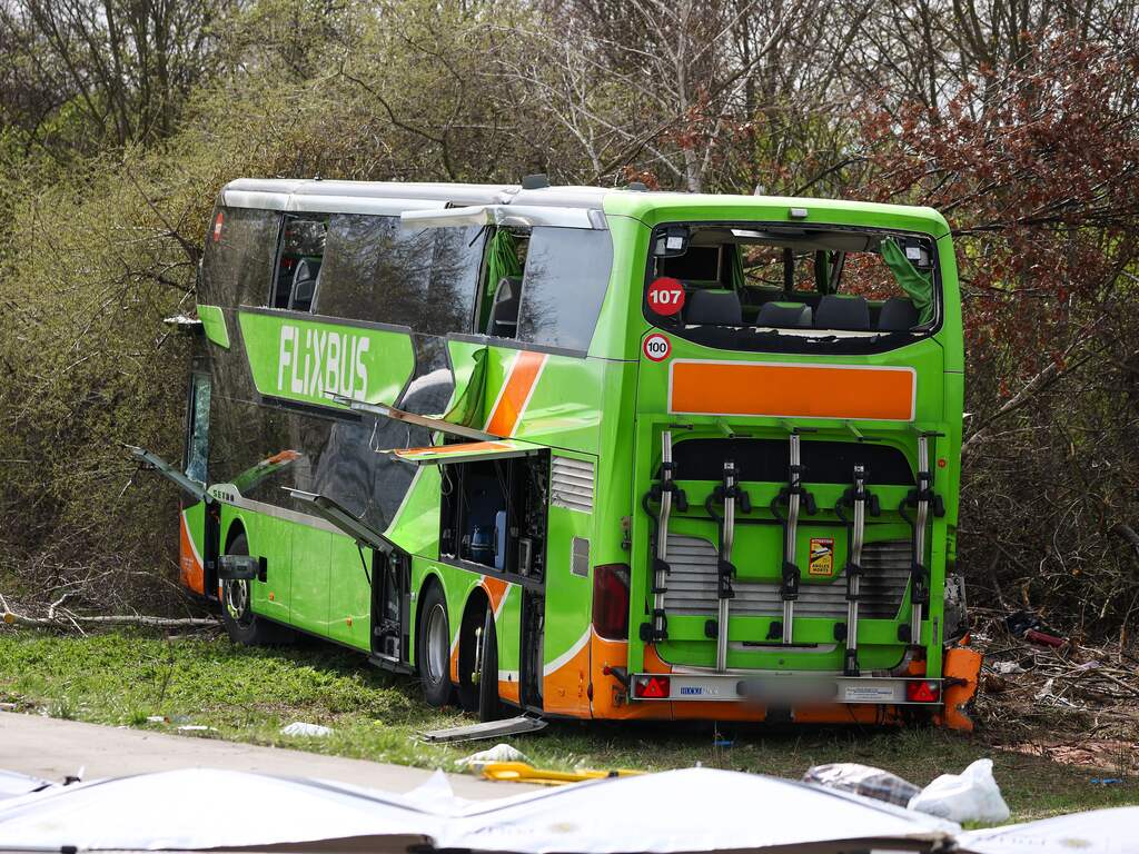 Vier dodelijke slachtoffers van snelwegongeluk met FlixBus zijn vrouwen